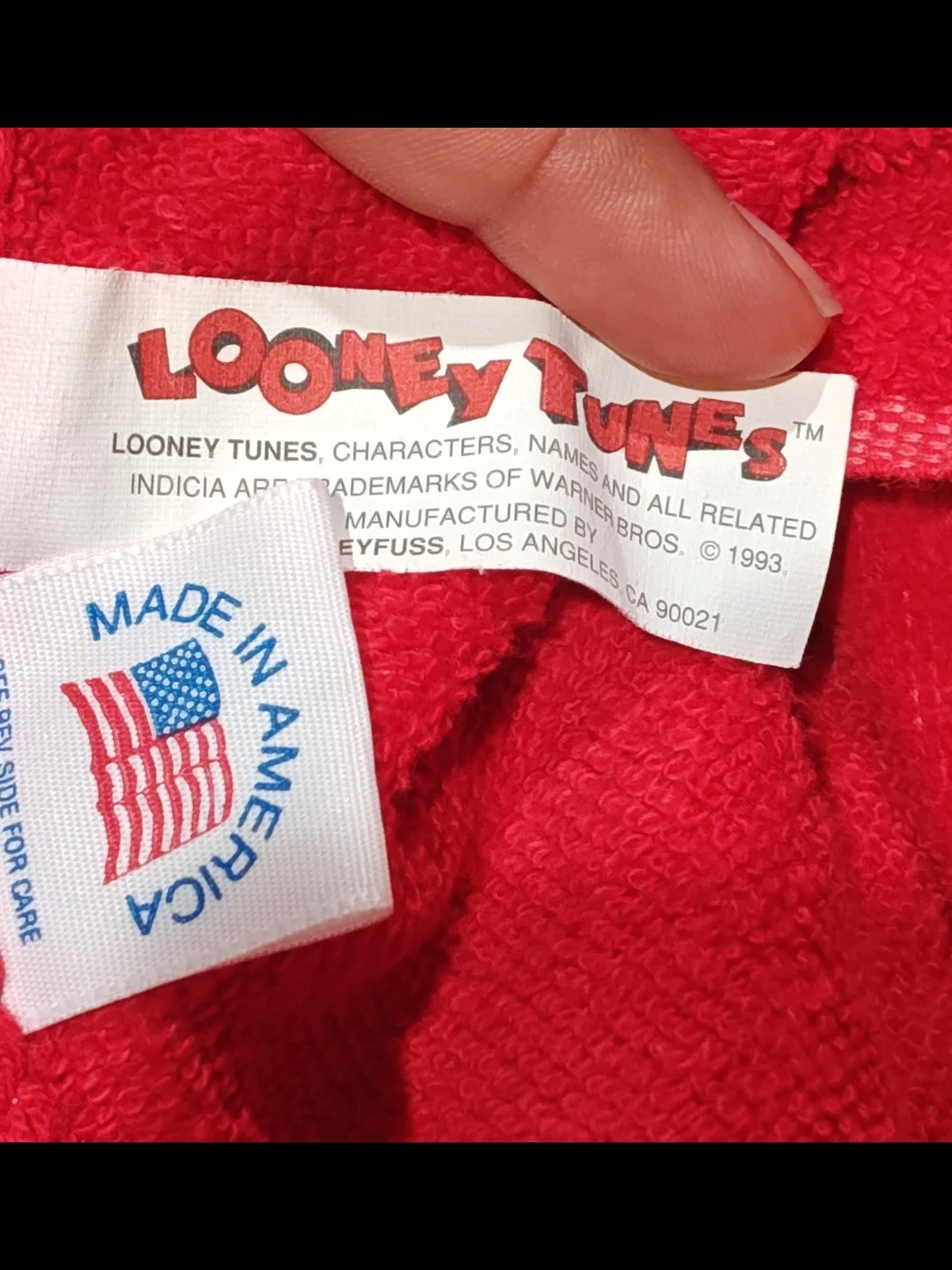 Vtg 1993  Looney Tunes Bugs Bunny Towel Set  Of 3  one hand towels, one wash tow